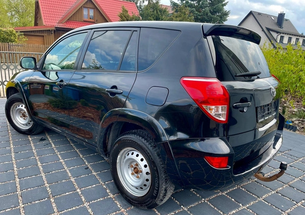 Toyota RAV4 cena 14900 przebieg: 217000, rok produkcji 2006 z Chojnice małe 67